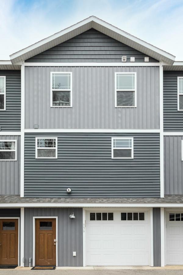 “hygge” 3bdr Townhouse, Close To Beach, Park & Wineries! Hébergement de vacances Traverse City